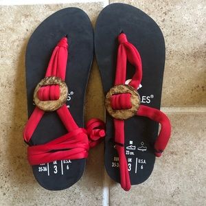 Multiple style strappy sandals